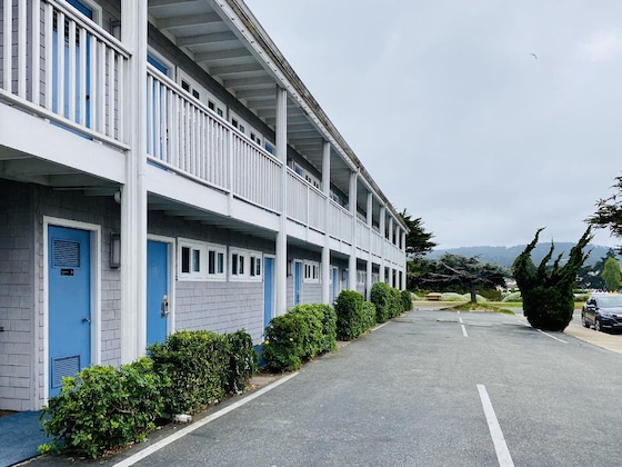 Gallery - Monterey Bay Lodge