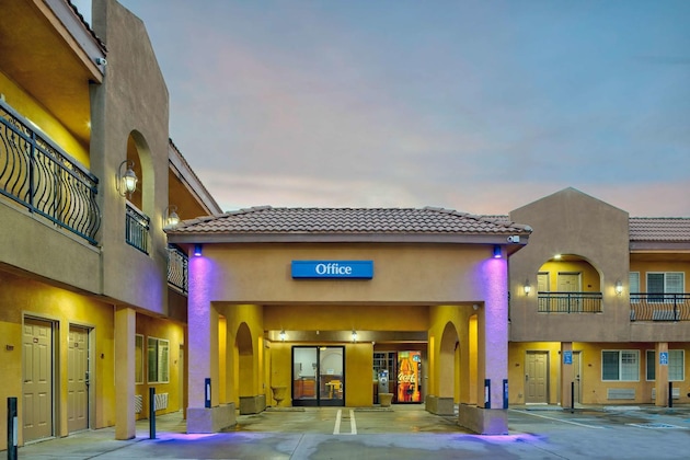 Gallery - Motel 6 South Gate Ca