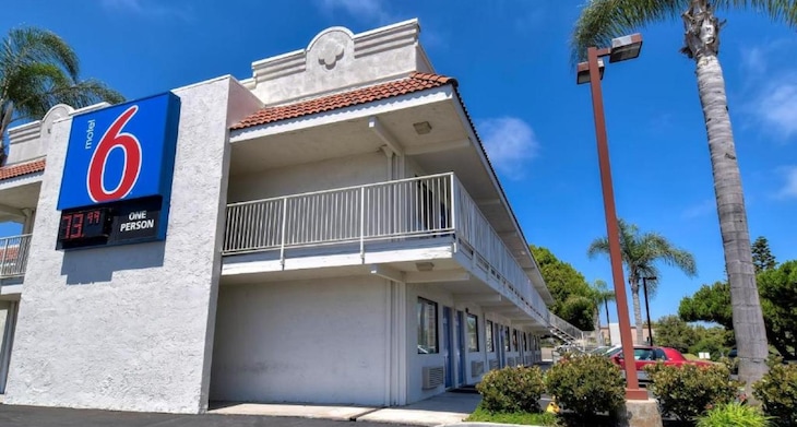 Gallery - Motel 6 Carlsbad East
