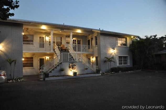 Gallery - Lido Islander Inn