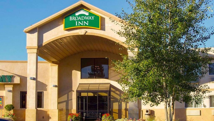 Gallery - Broadway Inn Conference Center