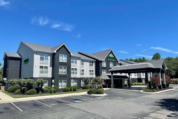 Gallery - Wingate By Wyndham Matthews Charlotte