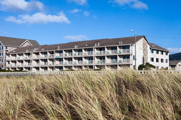 Gallery - Hi-Tide Oceanfront Inn