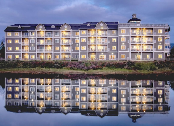Gallery - Rivertide Suites Hotel