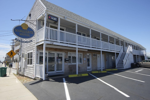 Gallery - Marguerite Motel