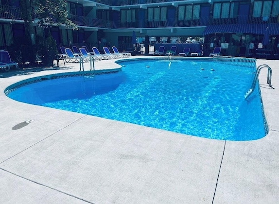 Gallery - Brittany Motel