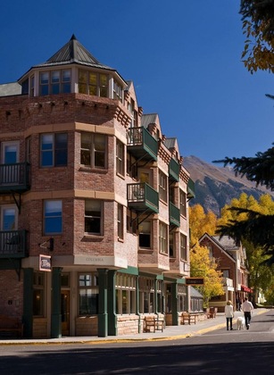 Gallery - Hotel Columbia