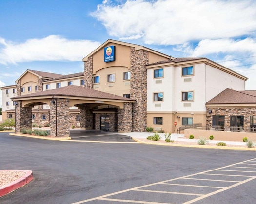 Gallery - Comfort Inn & Suites Page At Lake Powell