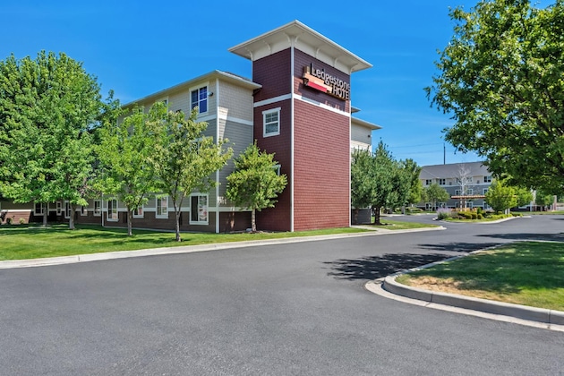 Gallery - Ledgestone Hotel