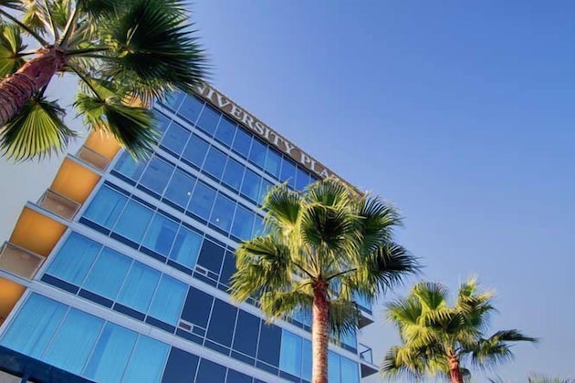 Gallery - University Plaza Waterfront Hotel