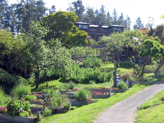 Gallery - The Stanford Inn By The Sea Eco-Resort