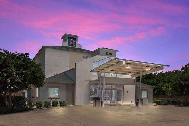 Gallery - Motel 6 Cleburne, Tx