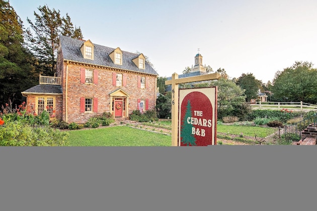 Gallery - Cedars Of Williamsburg Bed & Breakfast