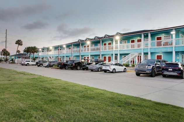 Gallery - Plantation Suites & Conference Center