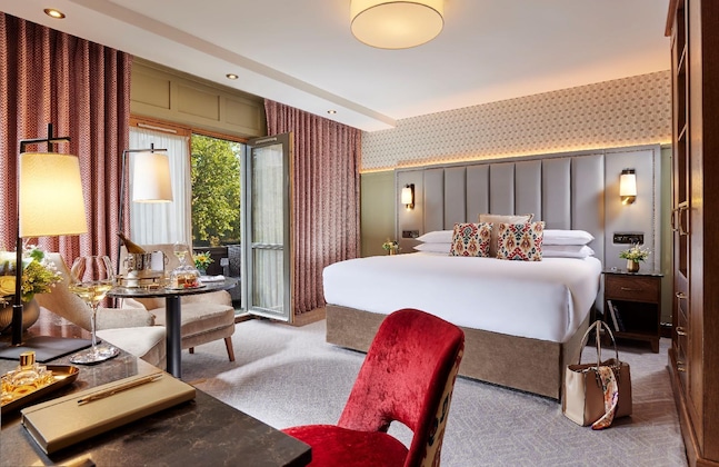 Gallery - Westport Plaza Hotel