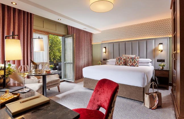 Gallery - Westport Plaza Hotel
