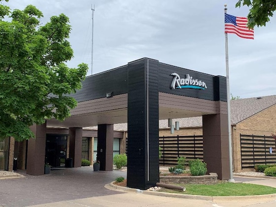 Gallery - Radisson Hotel Madison