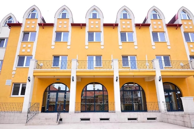 Gallery - Hotel Maxim