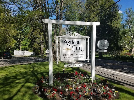 Gallery - Asticou Inn