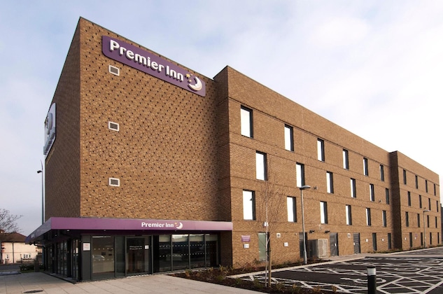 Gallery - Premier Inn London Dagenham