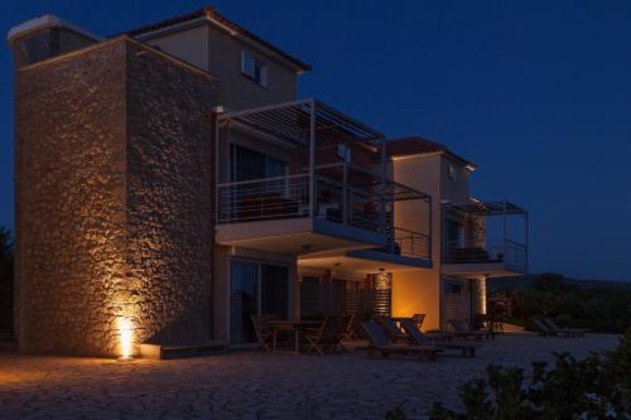 Gallery - Dialiskari Villas