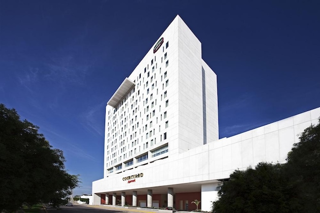 Gallery - Courtyard By Marriott Leon At The Poliforum