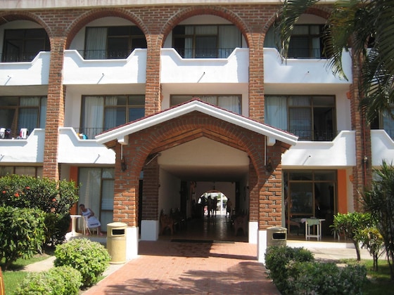 Gallery - Costa Alegre Hotel & Suites