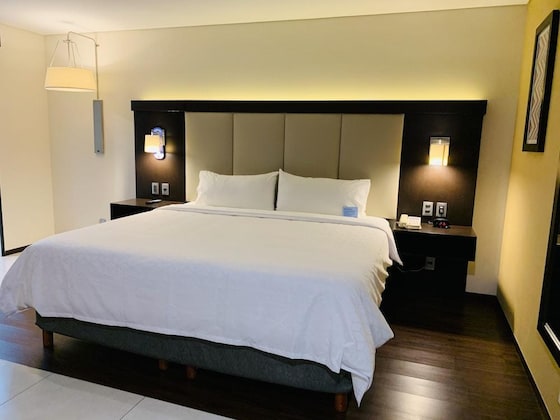 Gallery - Holiday Inn Express Mexico Basilica, An Ihg Hotel