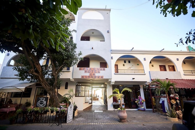 Gallery - The Alondra Hotel