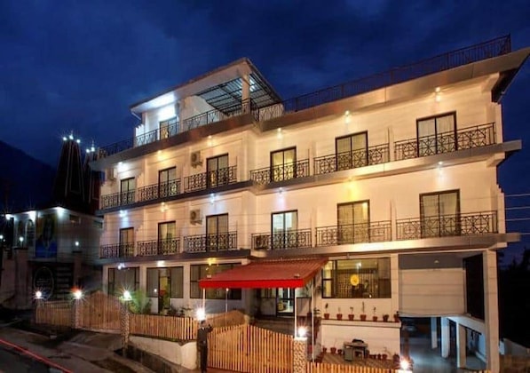 Gallery - Hotel Bob's N Barley