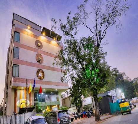 Gallery - Fabhotel Amrit Residency