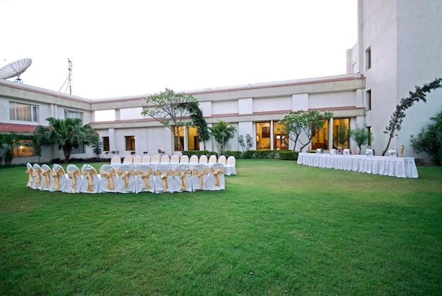 Gallery - Hotel Express Residency-Jamnagar
