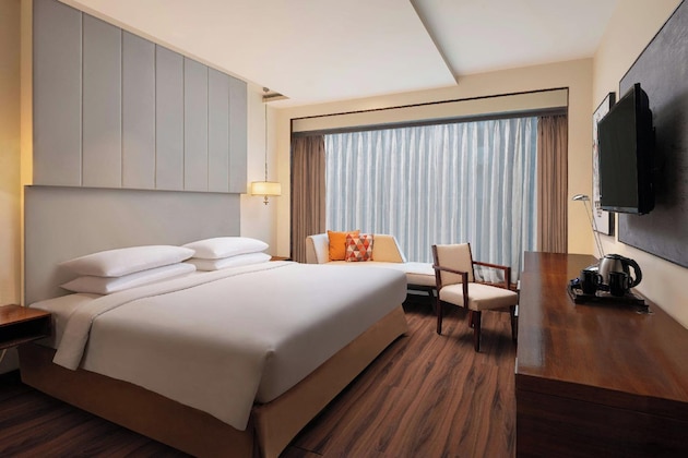 Gallery - Renaissance Ahmedabad Sg Highway