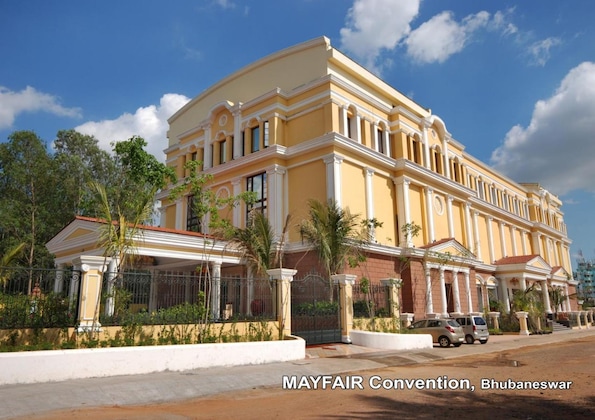 Gallery - Mayfair Convention