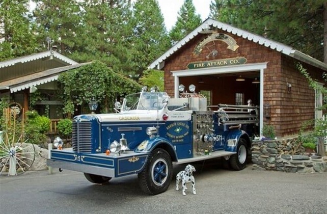 Gallery - Narrow Gauge Inn