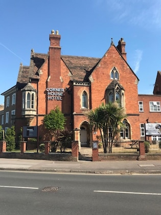 Gallery - Corner House Hotel