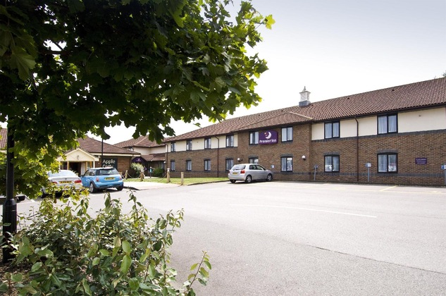Gallery - Premier Inn Oxford South (Didcot)