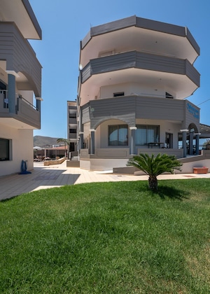 Gallery - Christina Beach Hotel
