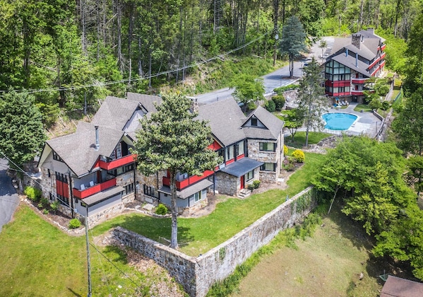 Gallery - Chalet Inn