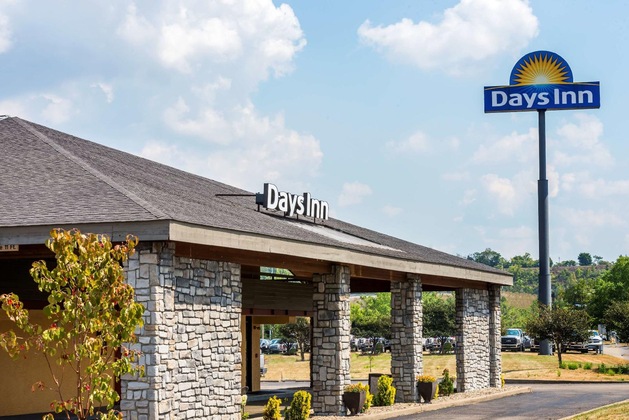 Gallery - Days Inn By Wyndham Pittsburgh-Harmarville