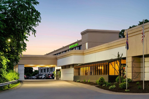 Gallery - Wyndham Garden Pittsburgh Airport