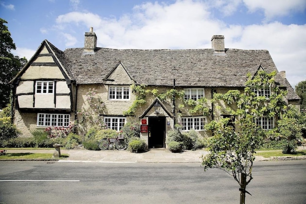 Gallery - Old Swan