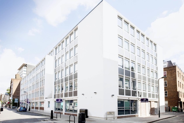 Gallery - Premier Inn London Holborn