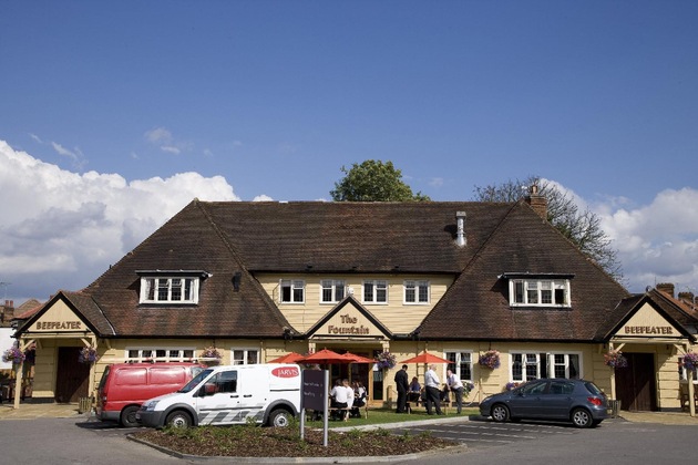 Gallery - Premier Inn London Twickenham East