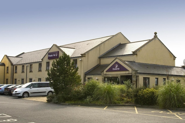 Gallery - Premier Inn Newcastle (Holystone)