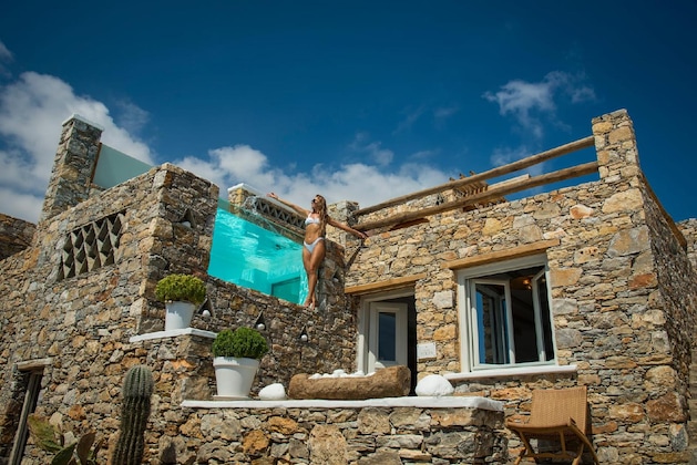 Gallery - Onar Suites & Villas