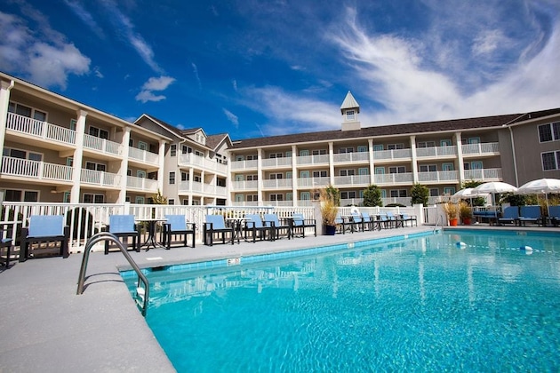 Gallery - The Sandpiper Beach Club