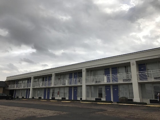 Gallery - Motel 6 Natchitoches