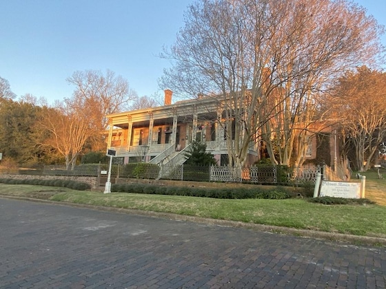 Gallery - Corners Mansion Inn - A Bed & Breakfast