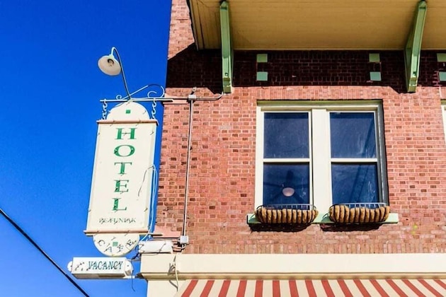 Gallery - Hotel Defuniak